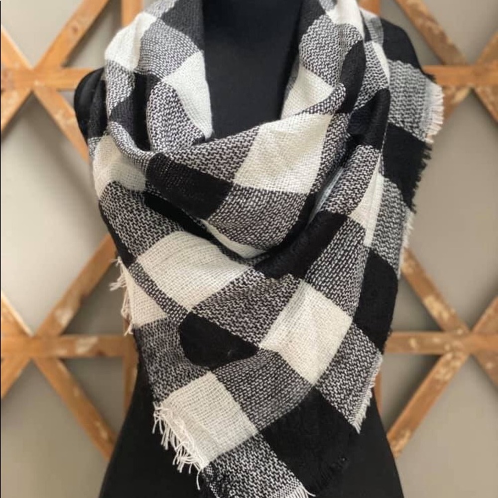 PlId 1/2 Blanket Scarfs